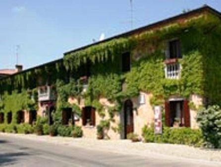 Principato Di Ariis Hotel Rivignano Exterior photo
